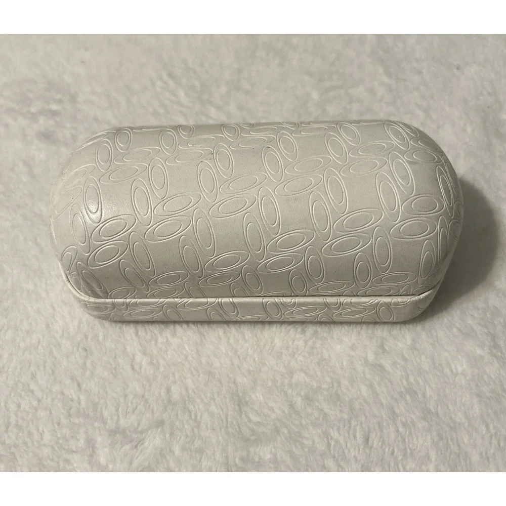 Oakley White Clamshell Hard Sunglasses Case O's with Microfiber Lining Interior